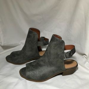 Lucky Brand Kids' Yg-bray Sandal Grey